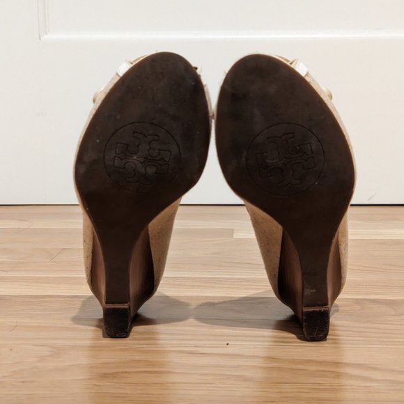 Tory Burch Amanda Wedge Natural - Size 5 - Picture 3 of 4